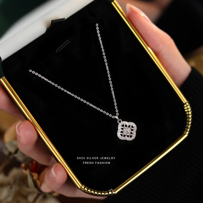 s925纯银微镶锆石四叶草项链时尚高级轻奢气质镂空设计锁骨链批发送女朋友老婆情人节七夕生日礼物