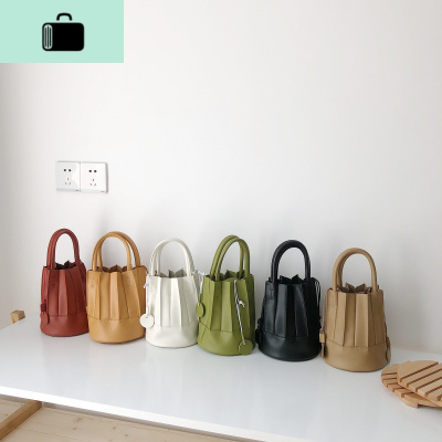 复古褶皱休闲水提水桶包超火ins韩国小众时尚气质单肩斜挎包多色NEW LAKE女斜挎包