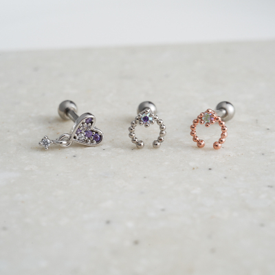 韩国进口耳钉迷你镶钻弧形爱心马蹄小巧耳骨钉钛钢粗针旋转球堵送女朋友老婆情人节七夕生日礼物