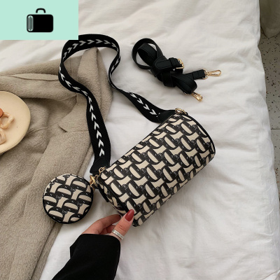 水桶包包女2020新款枕头包包休闲圆筒包包单肩斜挎包包韩版个性潮NEW LAKE女斜挎包