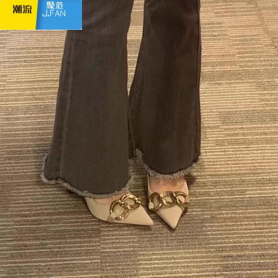 聚范高跟鞋女细跟2024年新款金属扣女鞋单鞋设计感小众裸色法式