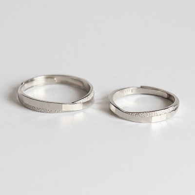S925纯银情侣戒指一对菱形磨砂对戒INS冷淡风交叉开口可调节手饰送女朋友老婆情人节七夕生日礼物