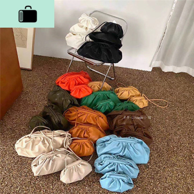 褶皱云朵包包女百搭新款2020百搭单肩斜挎软皮饺子包潮晚宴手拿包NEW LAKE女斜挎包