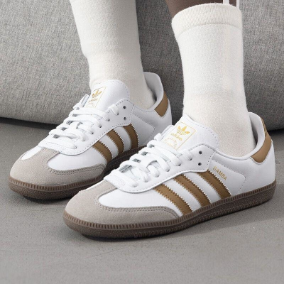 adidas/阿迪达斯男女鞋新款运动鞋轻便耐磨情侣鞋休闲鞋JH8798 C