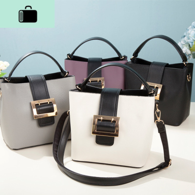 大容量韩版水桶包女2020春季新款手提包女学生斜挎包单肩包包女潮NEW LAKE