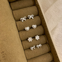 纯银爱心蝴蝶结花朵耳钉养耳洞睡觉免摘耳环日常百搭甜美耳饰送女朋友老婆情人节七夕生日礼物