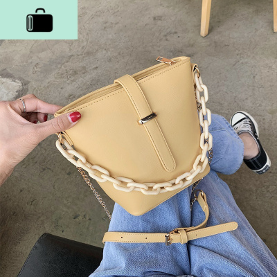 夏季小清新包包女2020流行新款潮韩版百搭单肩斜挎ins时尚水桶包NEW LAKE女斜挎包