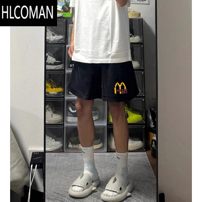 HLCOMAN美式潮牌趣味印花黑色短裤男款夏季休闲宽松直筒篮球运动五分裤子