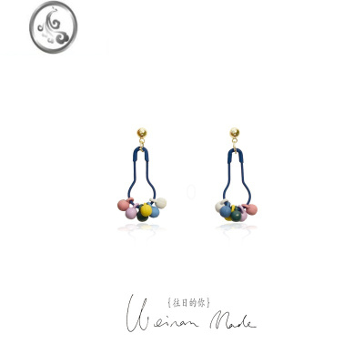 JiMi2022冬季新款个性时尚独特耳环女克莱因银显脸小耳夹创意耳饰彩色