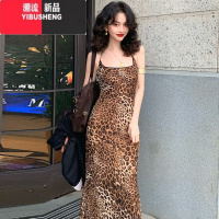 YIBUSHENGgusty欧美ins风性感辣妹豹纹挂脖吊带裙街头复古港风露背鱼尾长裙