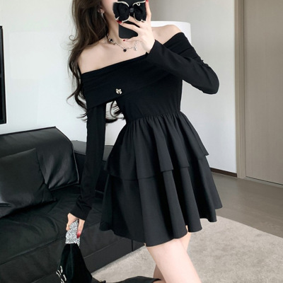 法式一字领a字短裙子长袖连衣裙女春秋装甜辣妹修身收腰小黑裙子