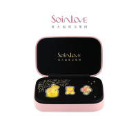 周大福SOINLOVE 宝藏女孩守护童话金章礼盒生日礼物送礼 VR1815