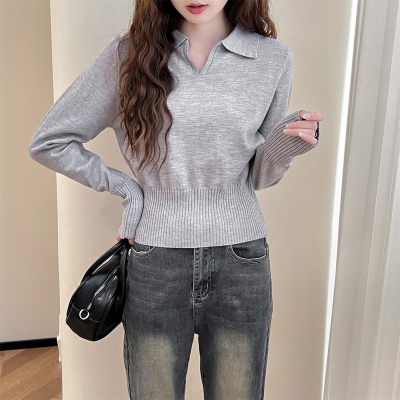 [3件8.5折118.9元,叠加优惠券]唐狮新款秋季套头毛衣女修身短款针织衫简约风心机V领翻领qd