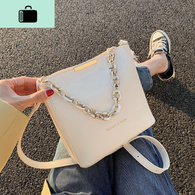 上新小包包洋气女包2020新款潮时尚撞色单肩包百搭手提斜挎水桶包NEW LAKE女士单肩包