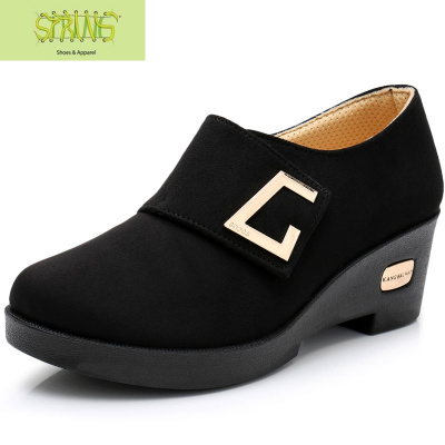 老北京布鞋女2020春季新款时尚高跟舒适软底上班鞋黑色酒店工作鞋语娄休闲鞋