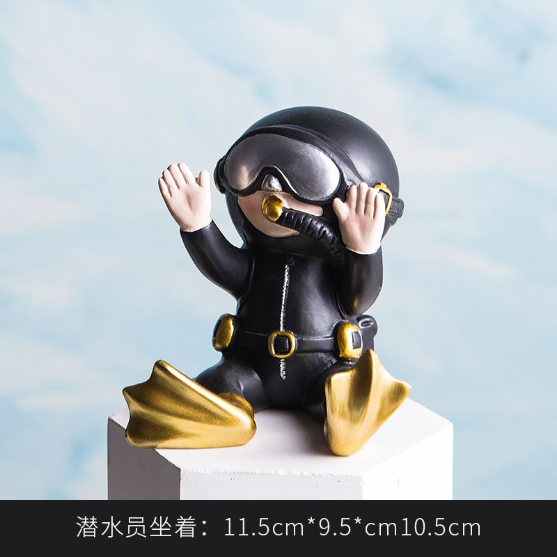 创意摆设房间布置办公桌儿童房书房书架小工艺品 潜水员坐姿手机架