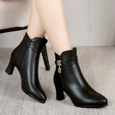 短靴女秋冬季新款舒适高跟靴子尖头防水台不累脚加绒中年女士靴子_1