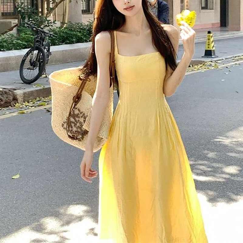 法式色吊带连衣裙女装夏季新款设计感收腰气质长裙海边度假裙子