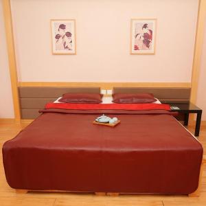 家柏饰(CORATED)夏季牛皮凉席头层水牛皮折叠1.8m床软席三件套彩席儿童牛皮席