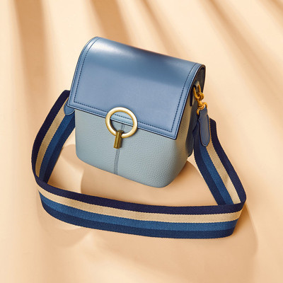 梵蒂加(VENTIGA)新款包包女LY-9P0403秋季新品真皮头层牛皮女士单肩包斜挎包水桶包时尚网红女包宽带小方包潮