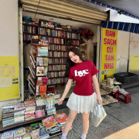 发泡印花正肩短袖T恤女2025夏季新款修身女式圆领学生上衣女装潮
