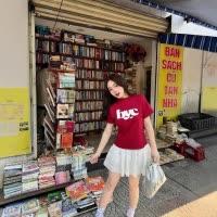 发泡印花正肩短袖T恤女2025夏季新款修身女式圆领学生上衣女装潮