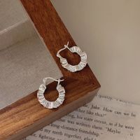 s925不规则褶皱纹理纯银耳扣小众设计女轻奢时髦耳环简约气质耳饰送女朋友老婆情人节七夕生日礼物