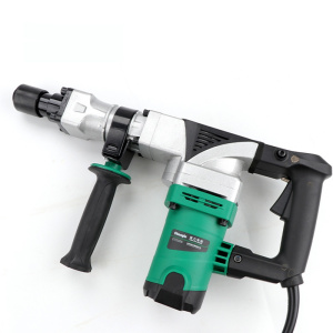 长鹿 电镐 ET0305. 2200w 把