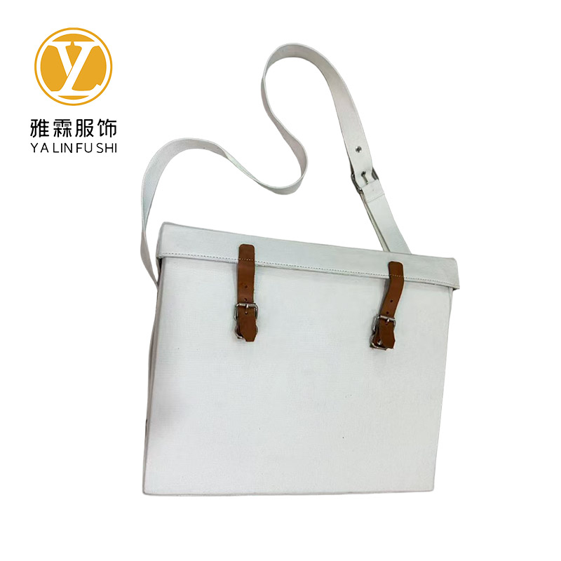 雅霖服 油壶包 帆布配牛皮 45*36*13cm 个