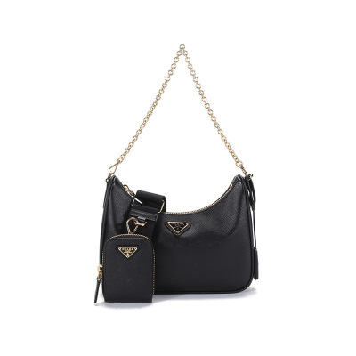 prada小挎包排行榜