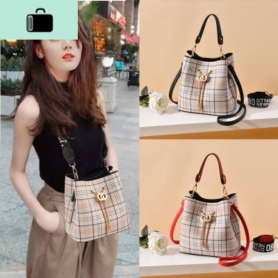 港风小包包2020新款春夏韩版百搭手提单肩复古大容量水桶斜挎女包NEW LAKE女斜挎包