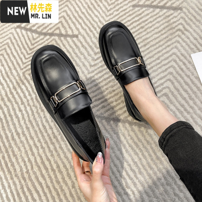 林先森白色小皮鞋女英伦风2021新款春秋乐福鞋平底百搭复古粗跟黑色单鞋休闲鞋