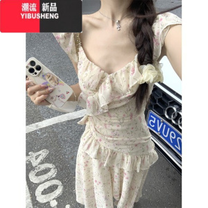 YIBUSHENG气质满格~甜美飞袖碎花吊带连衣裙女设计感度假风仙女长裙