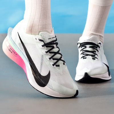 耐克(NIKE)女鞋新款ZOOMX VAPORFLY运动鞋健身训练缓震透气休闲跑步鞋HF6412-101 ZP