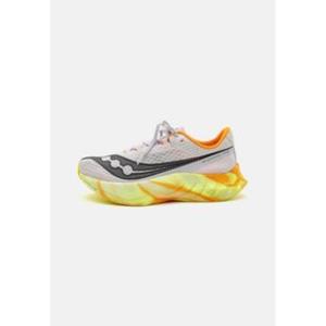 SAUCONY女式跑步鞋 ENDORPHIN PRO 4运动鞋缓震耐磨防滑透气竞赛跑鞋