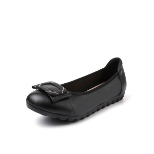 25复古女鞋一脚蹬真皮复古风单鞋春秋女软底浅口32码中老年妈妈鞋