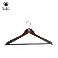 山之只 胡桃实木衣架植绒 45cm 个