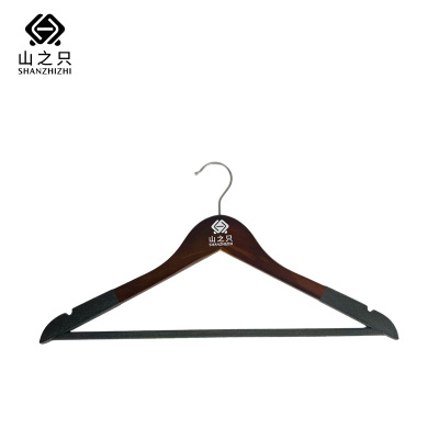 山之只 胡桃实木衣架植绒 45cm 个