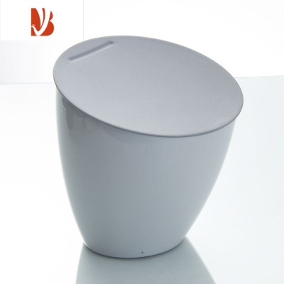 三维工匠家用桌面小号垃圾桶办公室可爱桌上收纳桶厨房台面翻盖清洁筒带盖