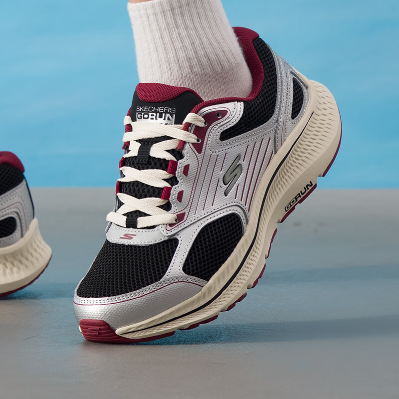 斯凯奇男款跑步运动鞋220884/BKRD-10双