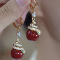 镶钻红色蛇形珍珠耳扣女2025新款耳环高级感小众设计新年耳饰送女朋友老婆情人节七夕生日礼物