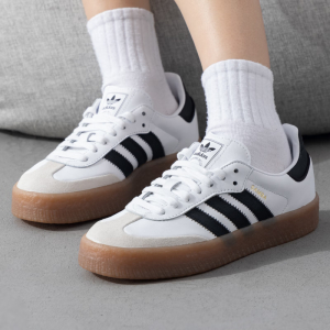 Adidas阿迪达斯三叶草女子新款运动休闲舒适低帮耐磨板鞋ID0440 ZP