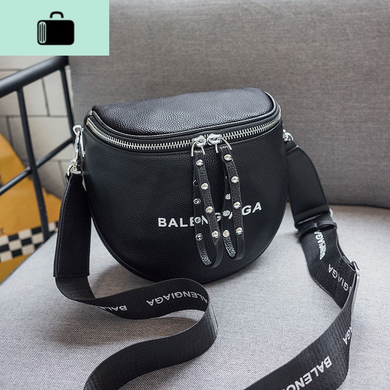 宽肩带斜挎包包女2020夏季新款百搭ins大容量软皮休闲水桶马鞍包NEW LAKE女斜挎包