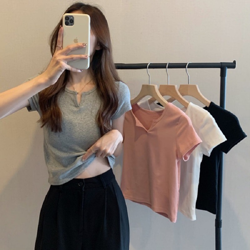 6535棉 纯色设计感短款T恤女夏季短袖v领打底衫高腰露脐上衣女装