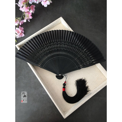 中国风全竹刻镂空扇子日式全纯黑色扇孔雀花折扇子男女工艺扇三维工匠红色黑配红大流苏