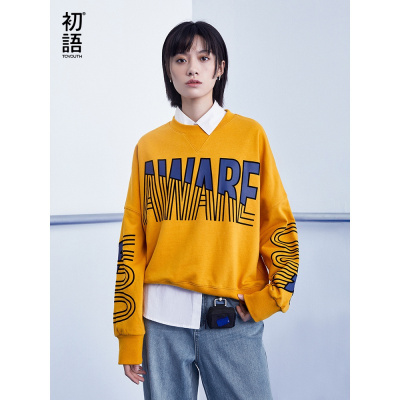 2021初语春装新款运动休闲趣味拼接字母印花宽松落肩套头卫衣