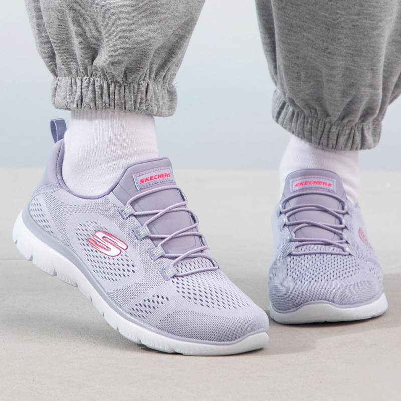 Skechers斯凯奇女子新款撞色健步鞋软弹运动休闲鞋149523-NVNP ZP