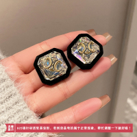 丝绒水晶字母耳环2023新款秋冬耳钉轻奢高级感气质银针耳饰女送女朋友老婆情人节七夕生日礼物