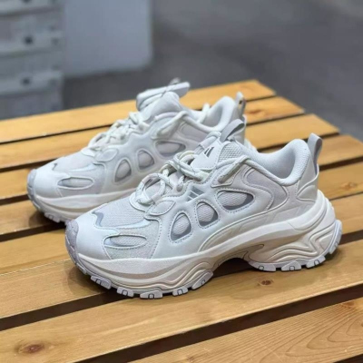 ADIDAS阿迪达斯休闲鞋舒适耐磨低帮女鞋运动鞋JQ7618 D