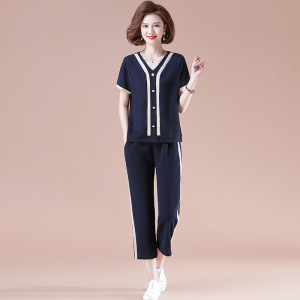 中年妈妈夏装运动服套装新款中老年人女夏季短袖T恤洋气上衣薄款